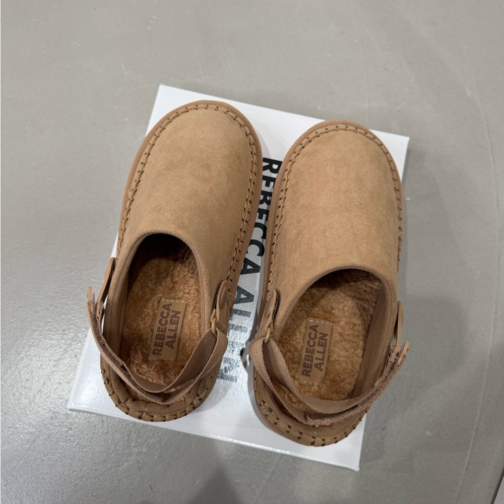 Women’s Tan Mules/Clogs Fleece lined